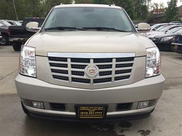 2007 Cadillac Escalade ESV   - Photo 2 - Cincinnati, OH 45255