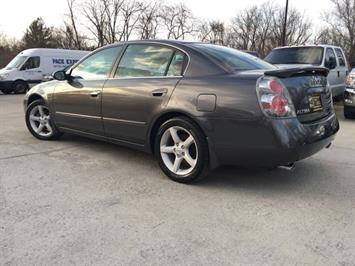 2006 Nissan Altima 3.5 SL   - Photo 12 - Cincinnati, OH 45255