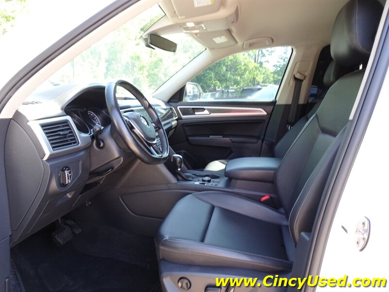 2018 Volkswagen Atlas V6 SE 4Motion - Photo 11 - Cincinnati, OH 45255