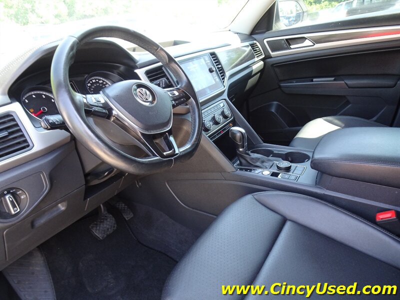2018 Volkswagen Atlas V6 SE 4Motion - Photo 12 - Cincinnati, OH 45255