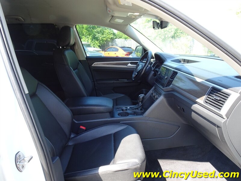2018 Volkswagen Atlas V6 SE 4Motion - Photo 16 - Cincinnati, OH 45255
