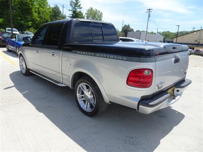 2003 Ford F-150 Harley-Davidson  Supercharged RWD - Photo 4 - Cincinnati, OH 45255
