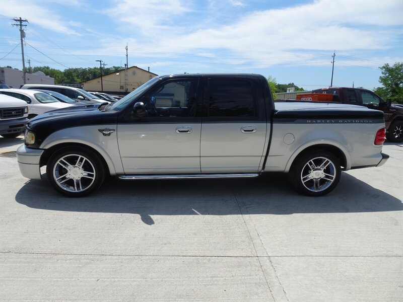 2003 Ford F-150 Harley-Davidson  Supercharged RWD - Photo 7 - Cincinnati, OH 45255
