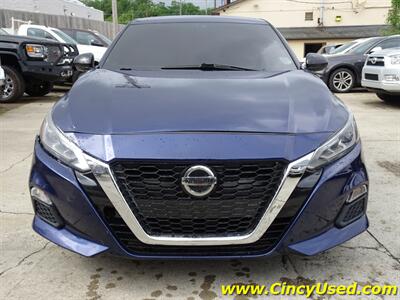 2019 Nissan Altima 2.5 SR   - Photo 2 - Cincinnati, OH 45255
