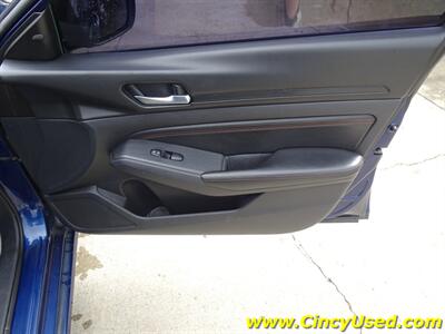 2019 Nissan Altima 2.5 SR   - Photo 30 - Cincinnati, OH 45255