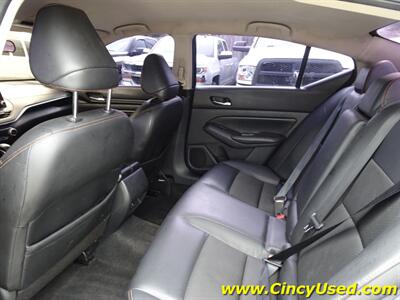 2019 Nissan Altima 2.5 SR   - Photo 14 - Cincinnati, OH 45255