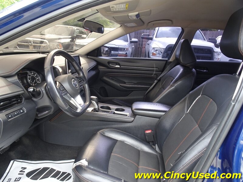 2019 Nissan Altima 2.5 SR - Photo 12 - Cincinnati, OH 45255