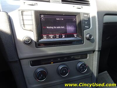 2015 Volkswagen Golf SportWagen TSI S   - Photo 19 - Cincinnati, OH 45255