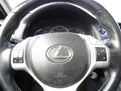 2011 Lexus CT 200h Premium  1.8L Hybrid I4 FWD - Photo 17 - Cincinnati, OH 45255