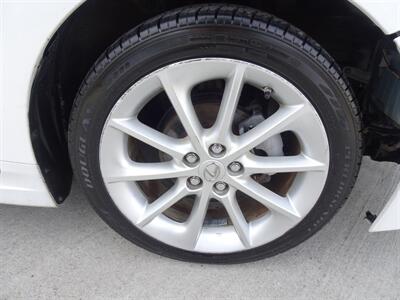 2011 Lexus CT 200h Premium  1.8L Hybrid I4 FWD - Photo 26 - Cincinnati, OH 45255