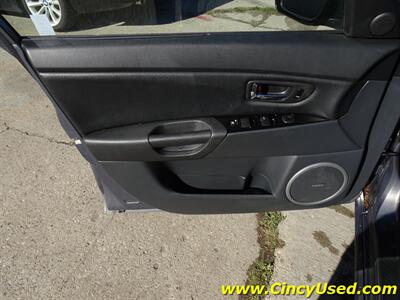 2009 Mazda Mazda3 Hatchback s Grand Touring   - Photo 31 - Cincinnati, OH 45255
