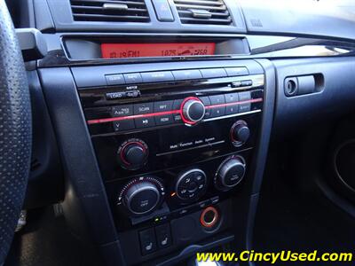 2009 Mazda Mazda3 Hatchback s Grand Touring   - Photo 18 - Cincinnati, OH 45255