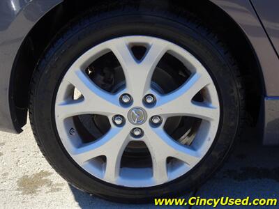 2009 Mazda Mazda3 Hatchback s Grand Touring   - Photo 35 - Cincinnati, OH 45255