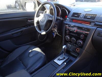 2009 Mazda Mazda3 Hatchback s Grand Touring   - Photo 16 - Cincinnati, OH 45255