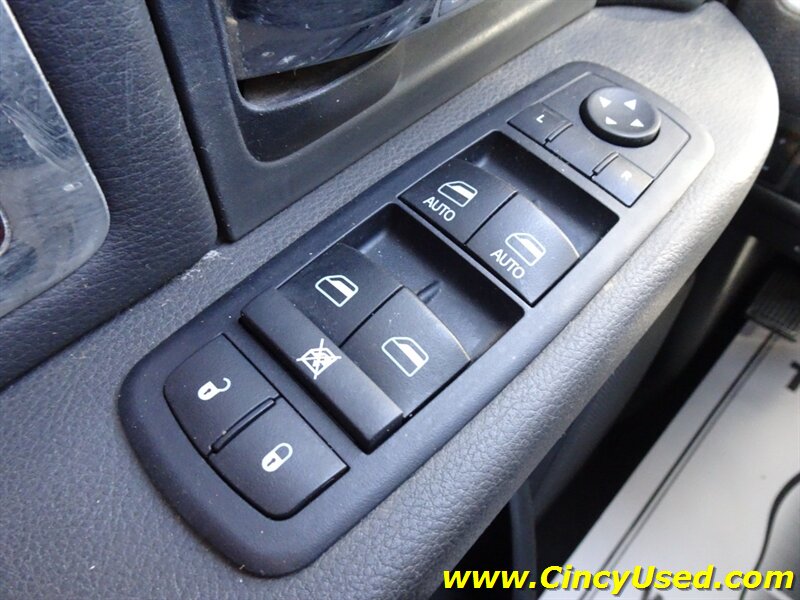 2011 RAM 2500 Laramie - Photo 24 - Cincinnati, OH 45255