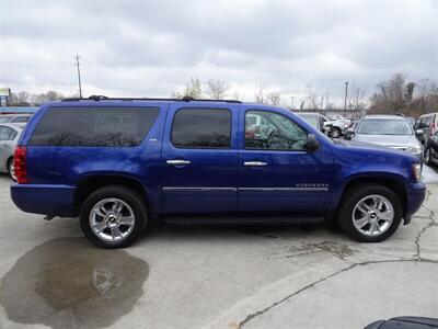 2010 Chevrolet Suburban LTZ 1500  5.3L V8 4X4 - Photo 3 - Cincinnati, OH 45255