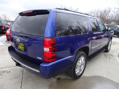 2010 Chevrolet Suburban LTZ 1500  5.3L V8 4X4 - Photo 6 - Cincinnati, OH 45255