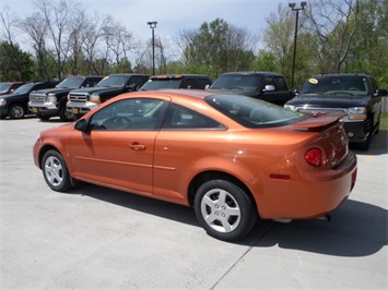 2006 Chevrolet Cobalt LS   - Photo 4 - Cincinnati, OH 45255