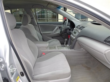 2011 Toyota Camry LE - Photo 13 - Cincinnati, OH 45255