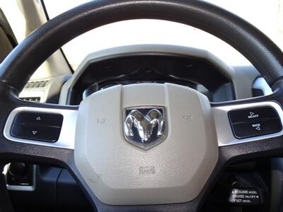 2011 RAM Ram Pickup 2500 SLT  6.7L Cummins I6 4X4 - Photo 18 - Cincinnati, OH 45255