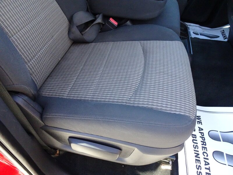 2011 RAM Ram Pickup 2500 SLT  6.7L Cummins I6 4X4 - Photo 16 - Cincinnati, OH 45255