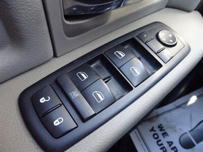 2011 RAM Ram Pickup 2500 SLT  6.7L Cummins I6 4X4 - Photo 24 - Cincinnati, OH 45255