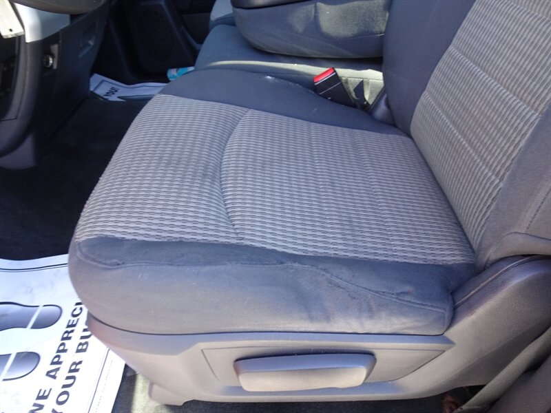 2011 RAM Ram Pickup 2500 SLT  6.7L Cummins I6 4X4 - Photo 17 - Cincinnati, OH 45255