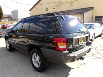 1999 Jeep Grand Cherokee Laredo   - Photo 4 - Cincinnati, OH 45255