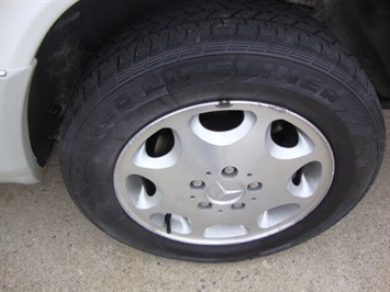 1995 Mercedes-Benz E Class E320   - Photo 24 - Cincinnati, OH 45255