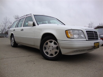 1995 Mercedes-Benz E Class E320   - Photo 10 - Cincinnati, OH 45255