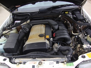 1995 Mercedes-Benz E Class E320   - Photo 27 - Cincinnati, OH 45255
