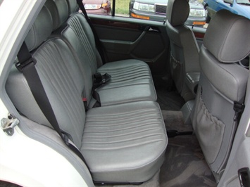 1995 Mercedes-Benz E Class E320   - Photo 8 - Cincinnati, OH 45255