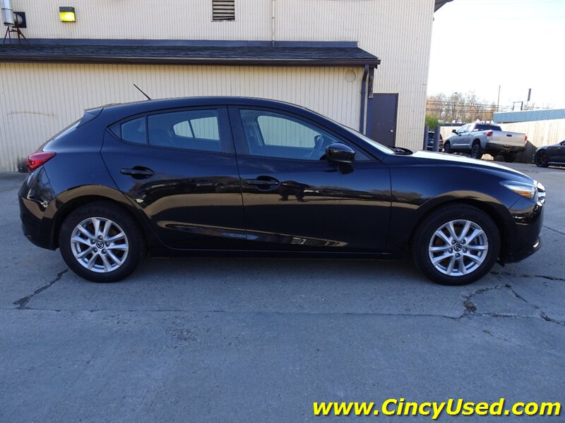 2017 Mazda Mazda3 Sport - Photo 5 - Cincinnati, OH 45255