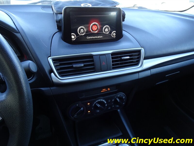 2017 Mazda Mazda3 Sport - Photo 19 - Cincinnati, OH 45255