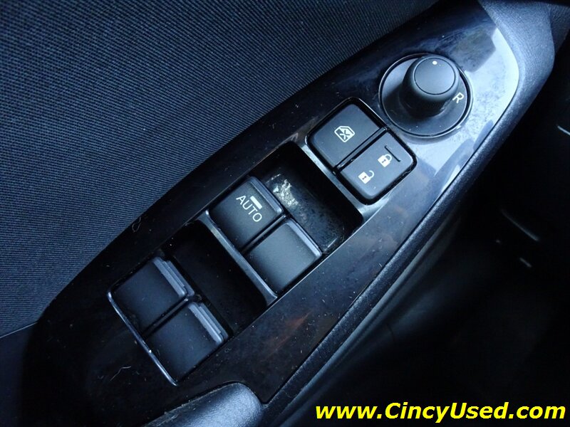 2017 Mazda Mazda3 Sport - Photo 24 - Cincinnati, OH 45255