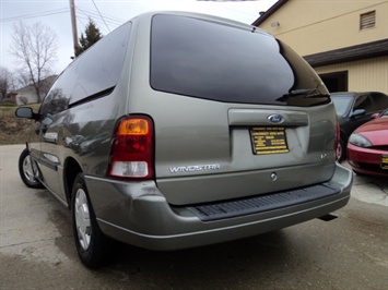 2002 Ford Windstar Vans LX   - Photo 15 - Cincinnati, OH 45255