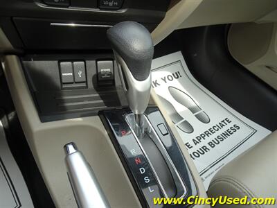 2015 Honda Civic EX-L w/Navi - Photo 26 - Cincinnati, OH 45255