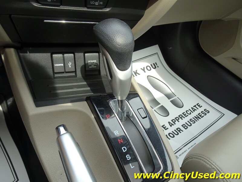 2015 Honda Civic EX-L w/Navi - Photo 26 - Cincinnati, OH 45255