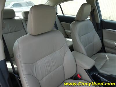 2015 Honda Civic EX-L w/Navi - Photo 25 - Cincinnati, OH 45255