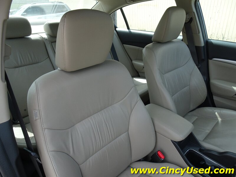 2015 Honda Civic EX-L w/Navi - Photo 25 - Cincinnati, OH 45255