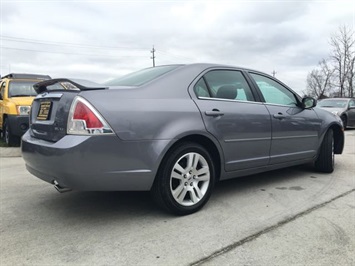 2006 Ford Fusion V6 SEL   - Photo 13 - Cincinnati, OH 45255