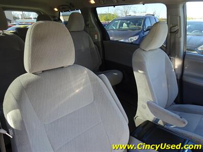 2016 Toyota Sienna LE 8-Passenger - Photo 19 - Cincinnati, OH 45255