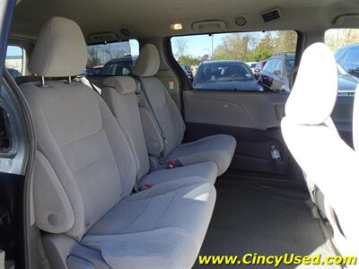 2016 Toyota Sienna LE 8-Passenger - Photo 16 - Cincinnati, OH 45255