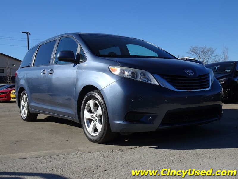 2016 Toyota Sienna LE 8-Passenger - Photo 4 - Cincinnati, OH 45255