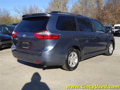 2016 Toyota Sienna LE 8-Passenger - Photo 6 - Cincinnati, OH 45255