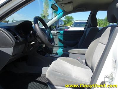 2004 Honda Civic Value Package   - Photo 11 - Cincinnati, OH 45255