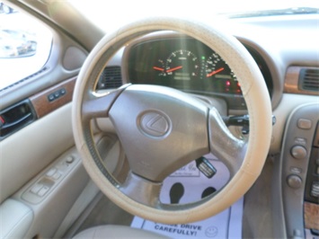 1999 Lexus SC 300   - Photo 19 - Cincinnati, OH 45255