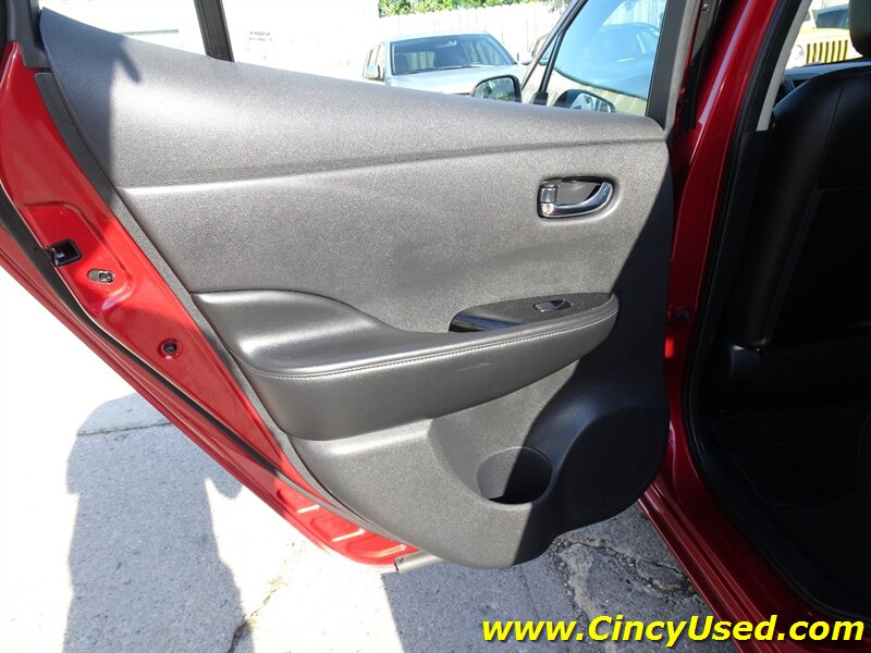 2014 Nissan LEAF SL - Photo 31 - Cincinnati, OH 45255