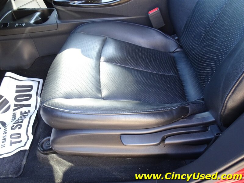 2014 Nissan LEAF SL - Photo 25 - Cincinnati, OH 45255