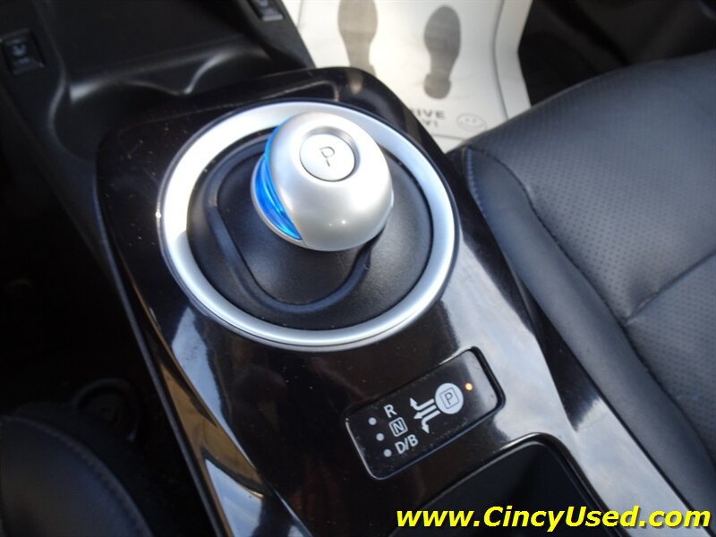 2014 Nissan LEAF SL - Photo 17 - Cincinnati, OH 45255